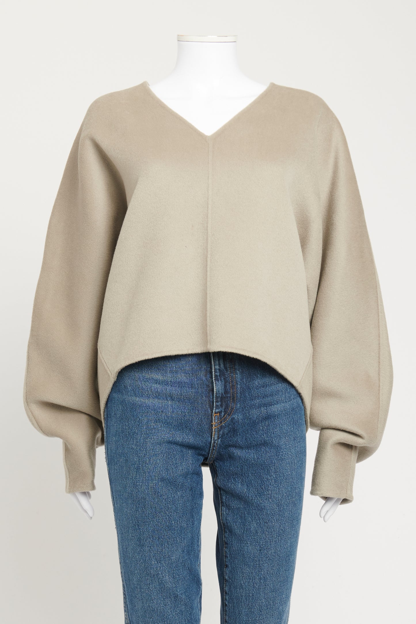 Grey Wool Blend Preowned Rennes Shaped Sweater