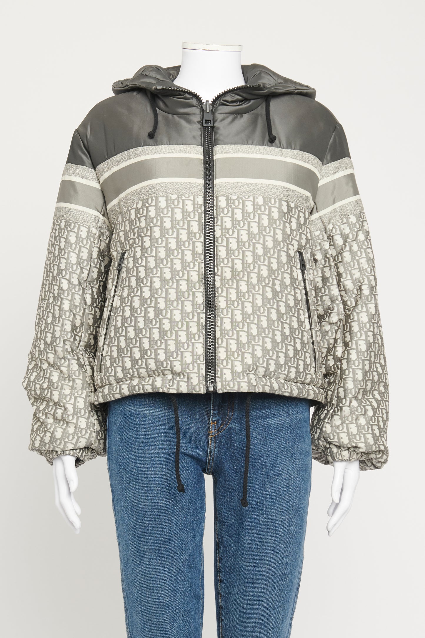 Grey Preowned Reversible Cropped Down Jacket