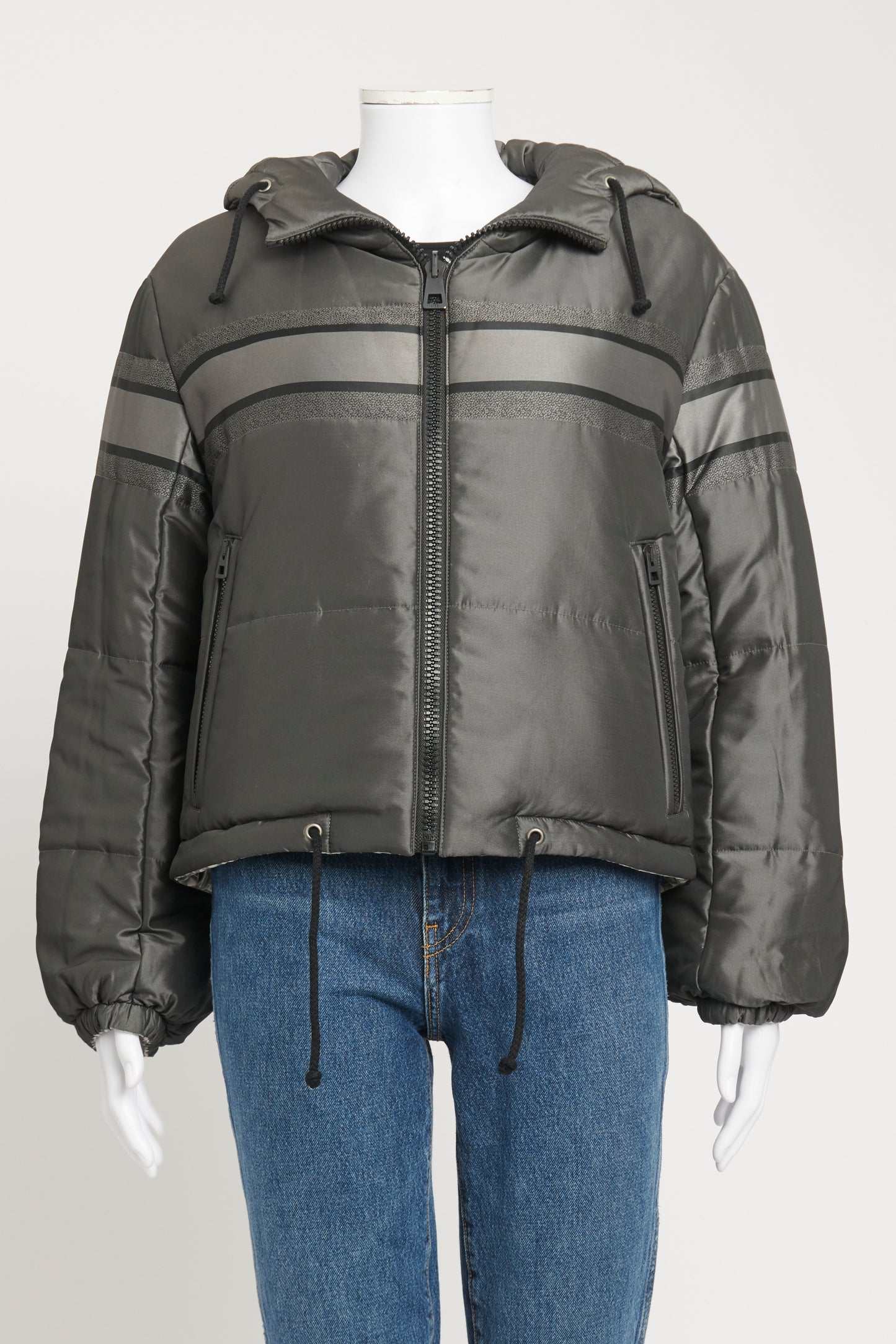 Grey Preowned Reversible Cropped Down Jacket