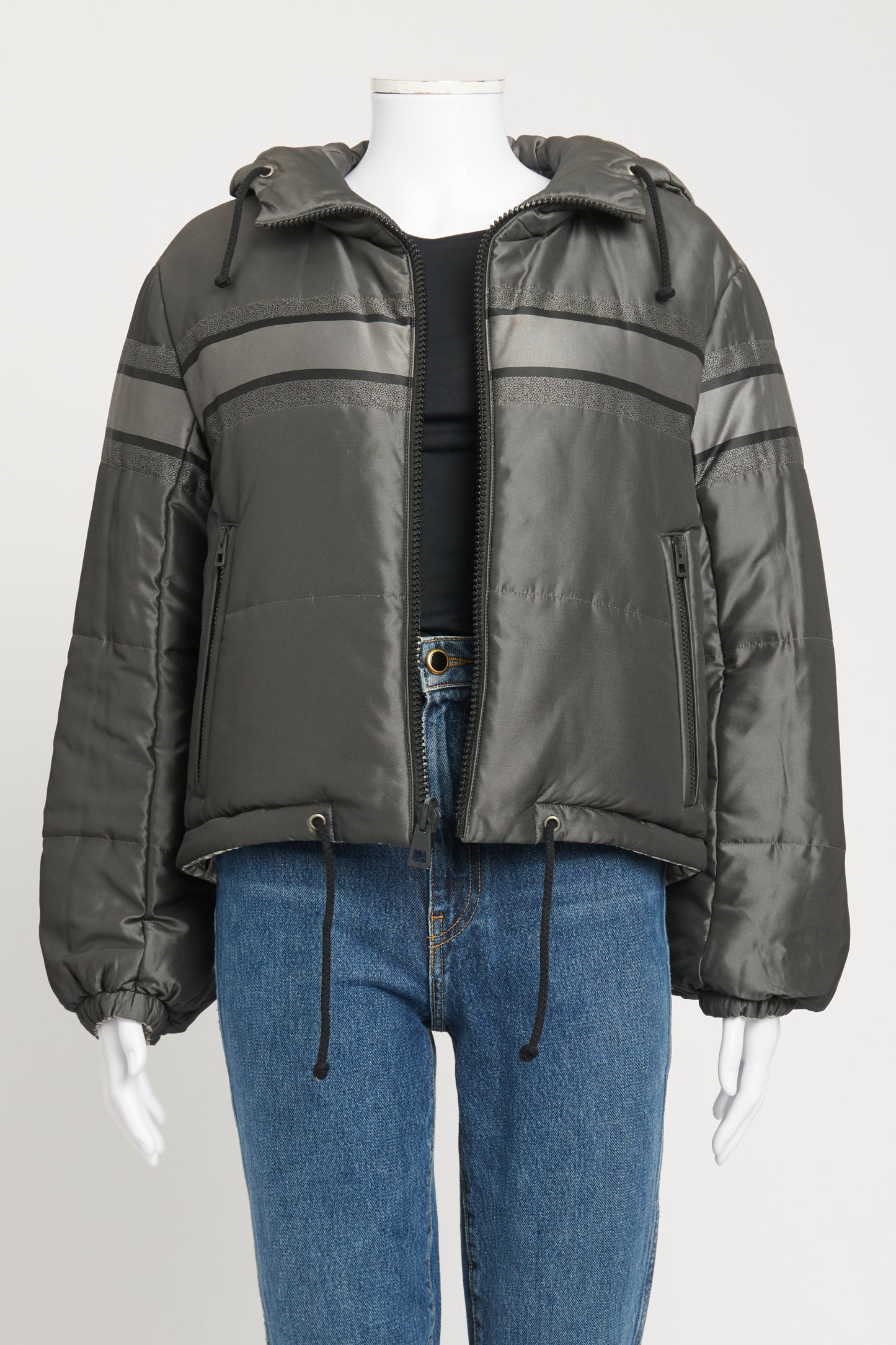 Grey Preowned Reversible Cropped Down Jacket