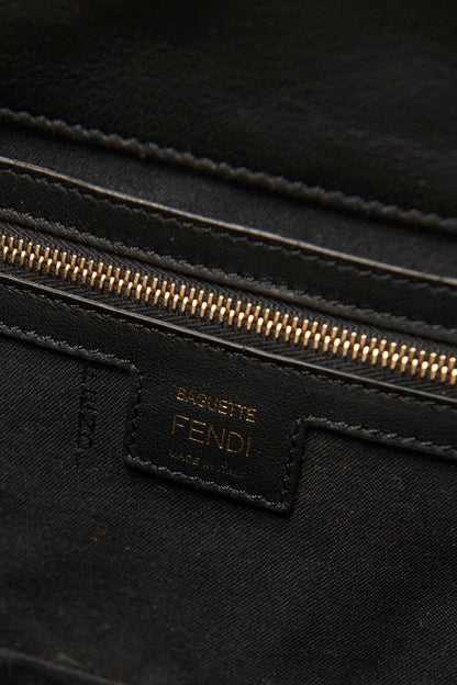 Black Leather Medium Baguette Preowned Bag