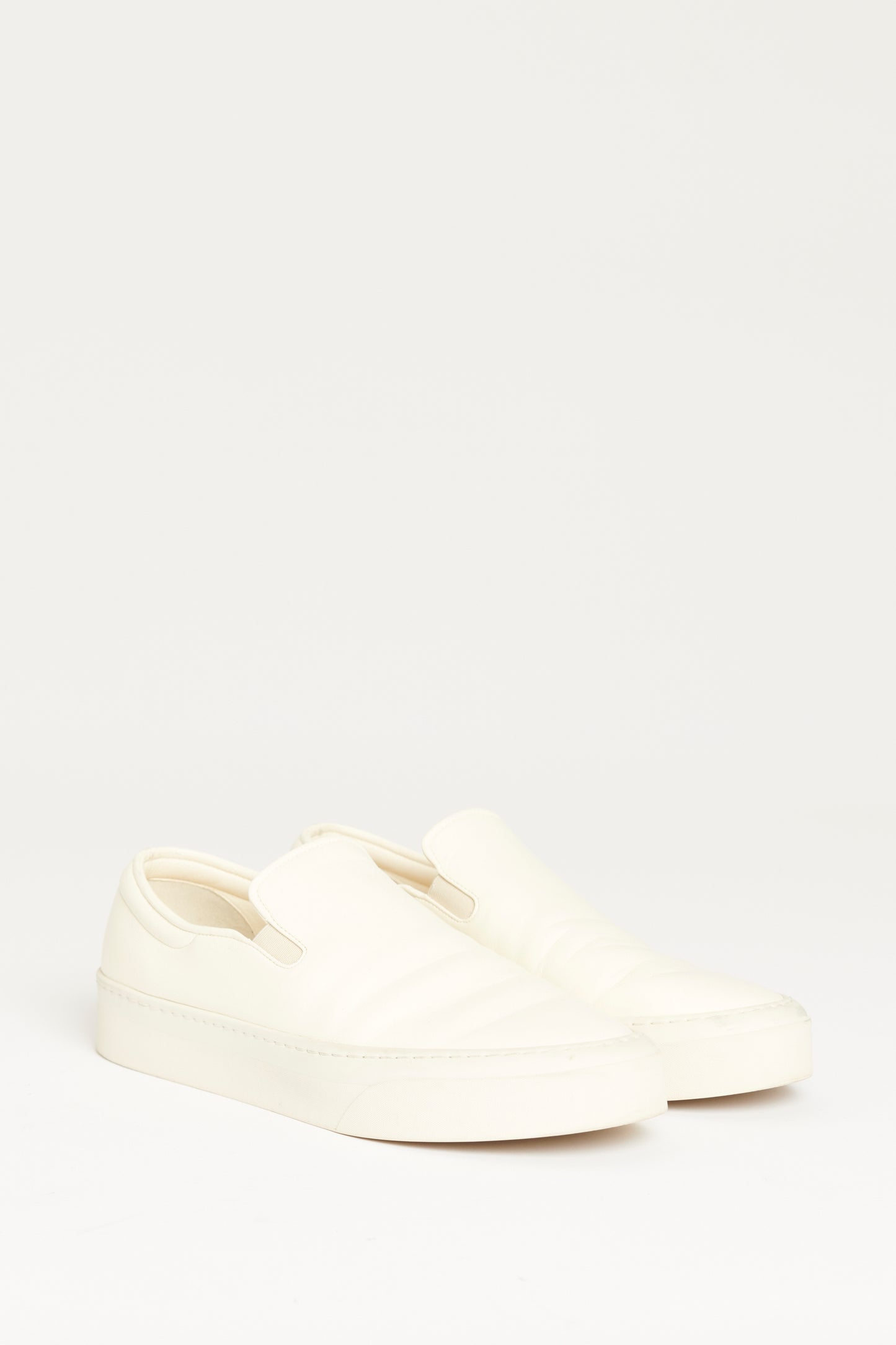 Off White Leather Preowned Marie H Slip On Sneakers