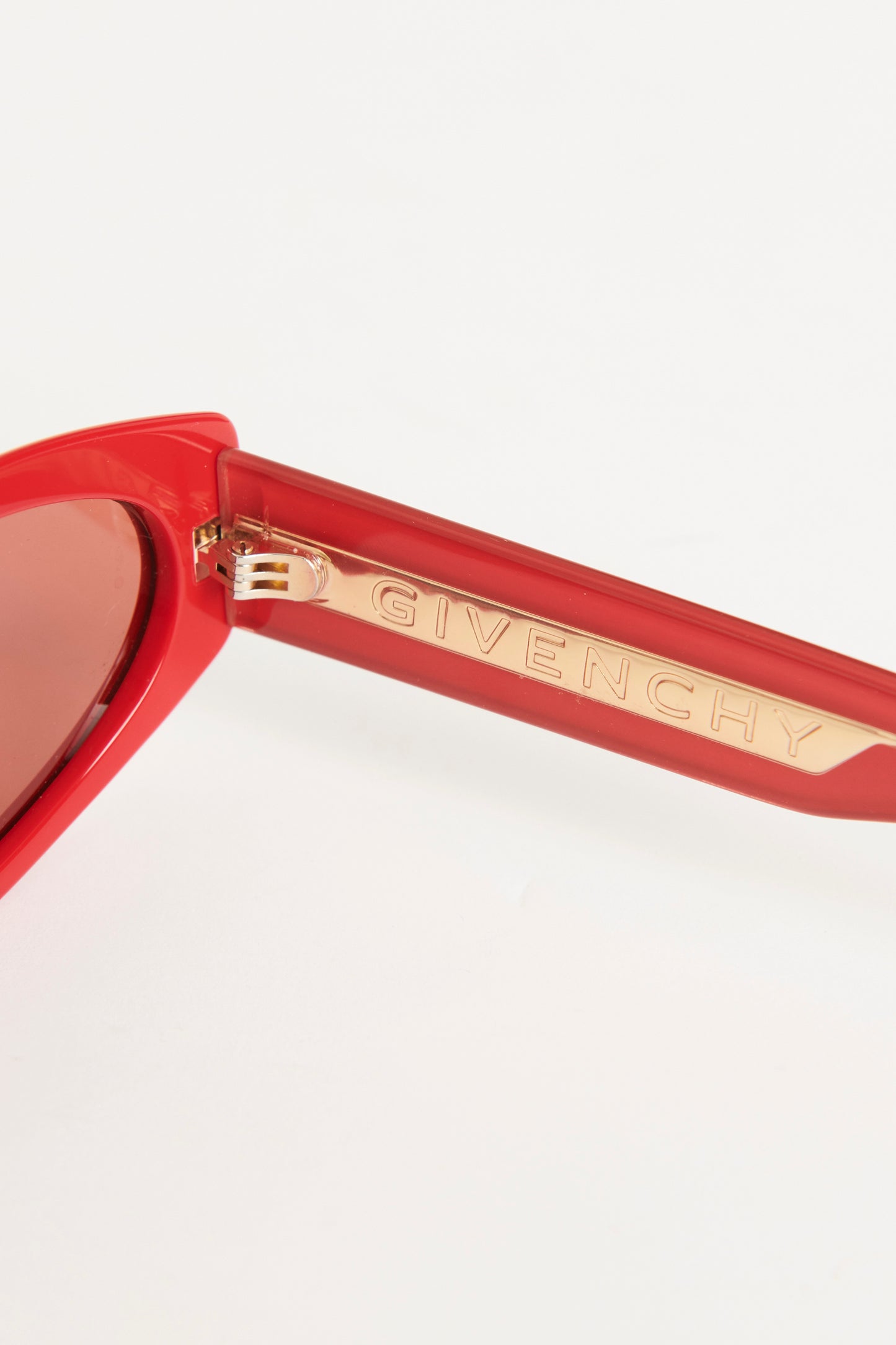 2020 Red Acetate Preowned Cat Eye