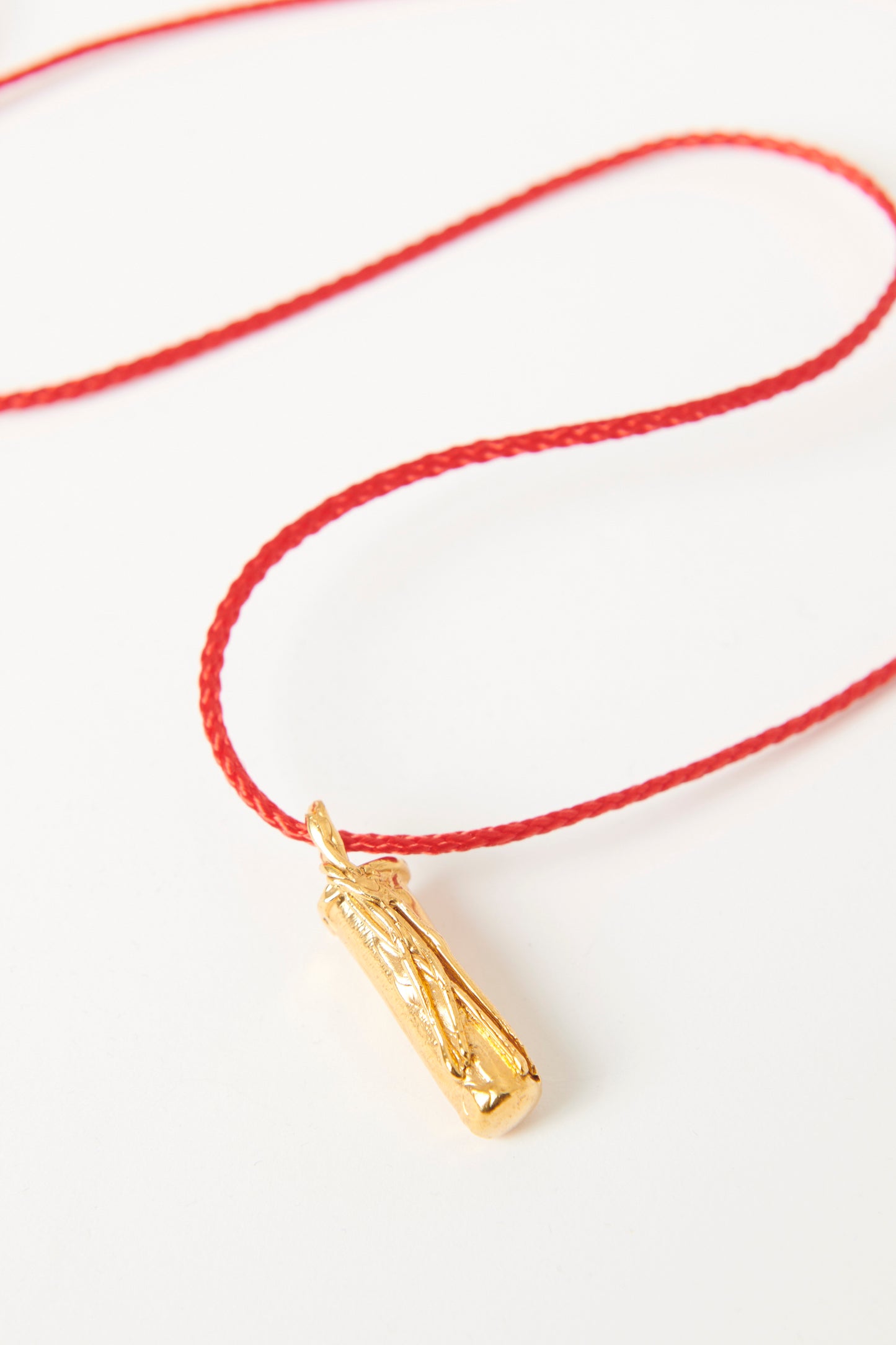 Red Woven 24kt Gold Plated Bronze Preowned Pendant Necklace