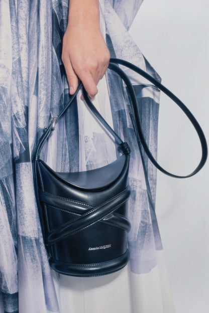 2021 White Leather Preowned Small Curve Bucket Bag