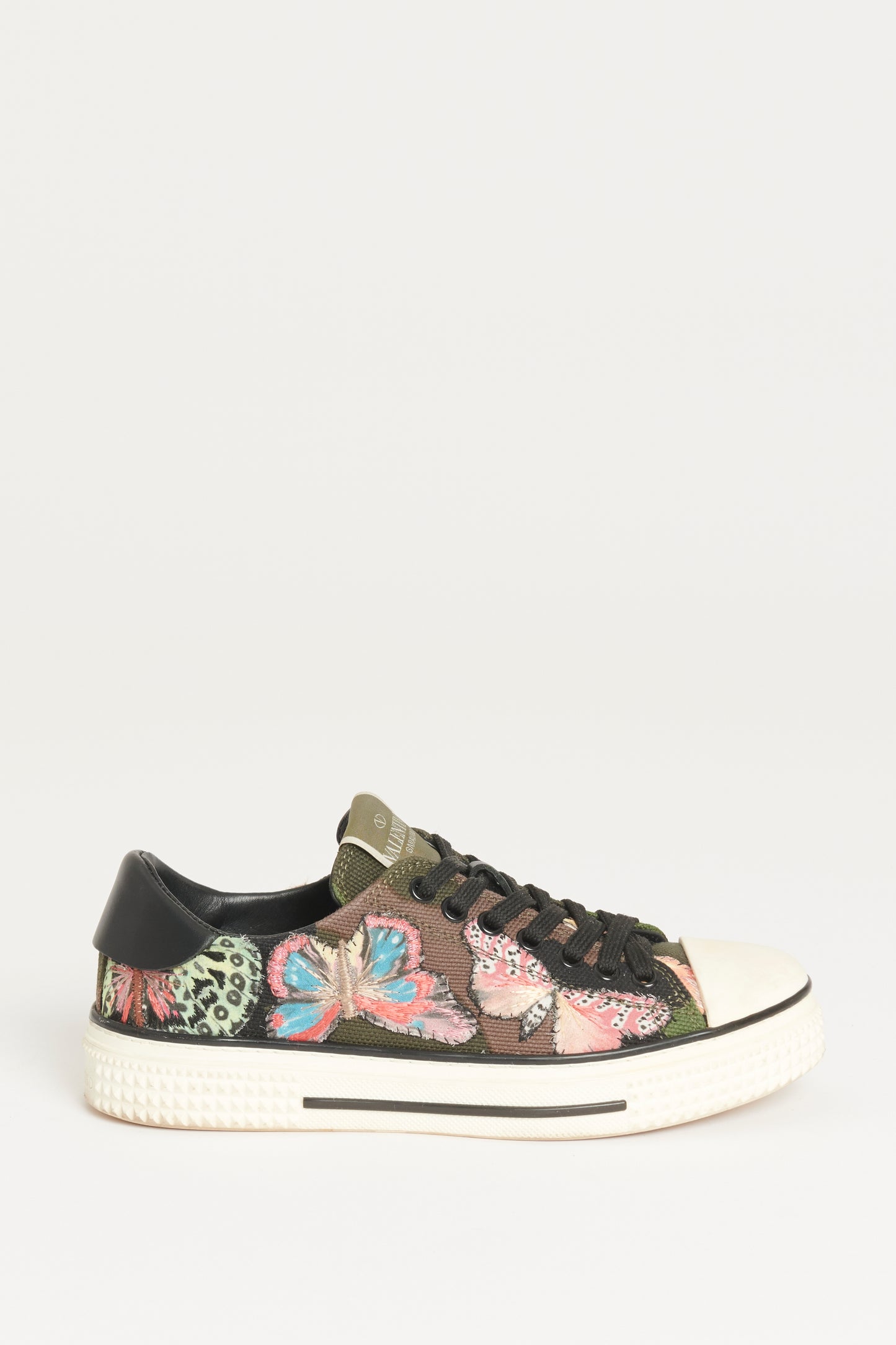 2016 Embroidered Canvas Preowned Camobutterfly Sneakers