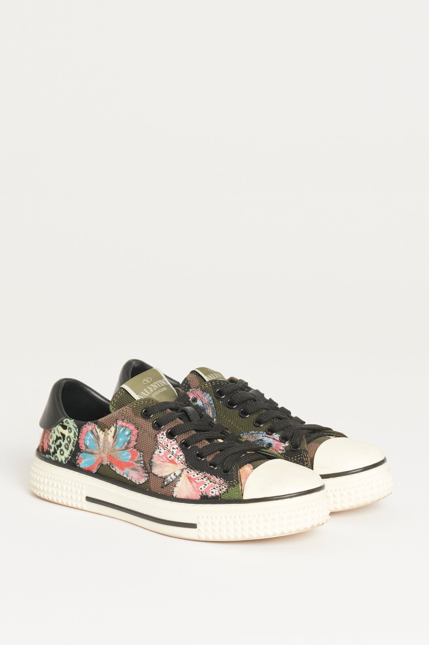 2016 Embroidered Canvas Preowned Camobutterfly Sneakers