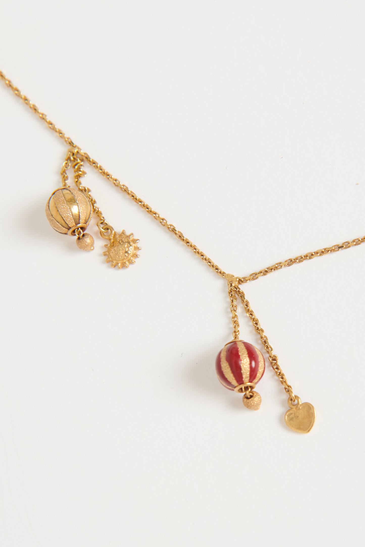 18K Yellow Gold Enamel Ball Charm Preowned Necklace