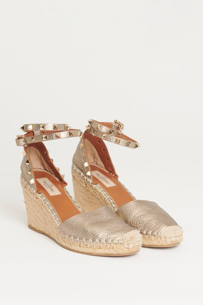 Gold Leather Rockstud Preowned Espadrilles