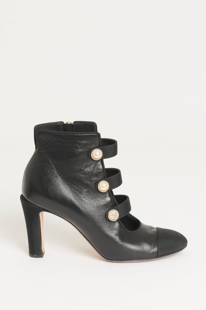 Black Leather Preowned Ankle Boots With Faux Pearl Details