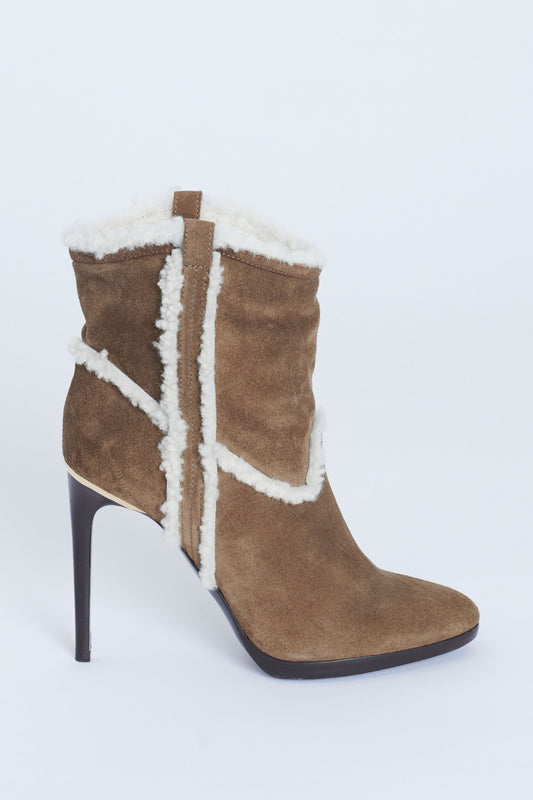 Brown Suede Boots With Cream Shearling Lining