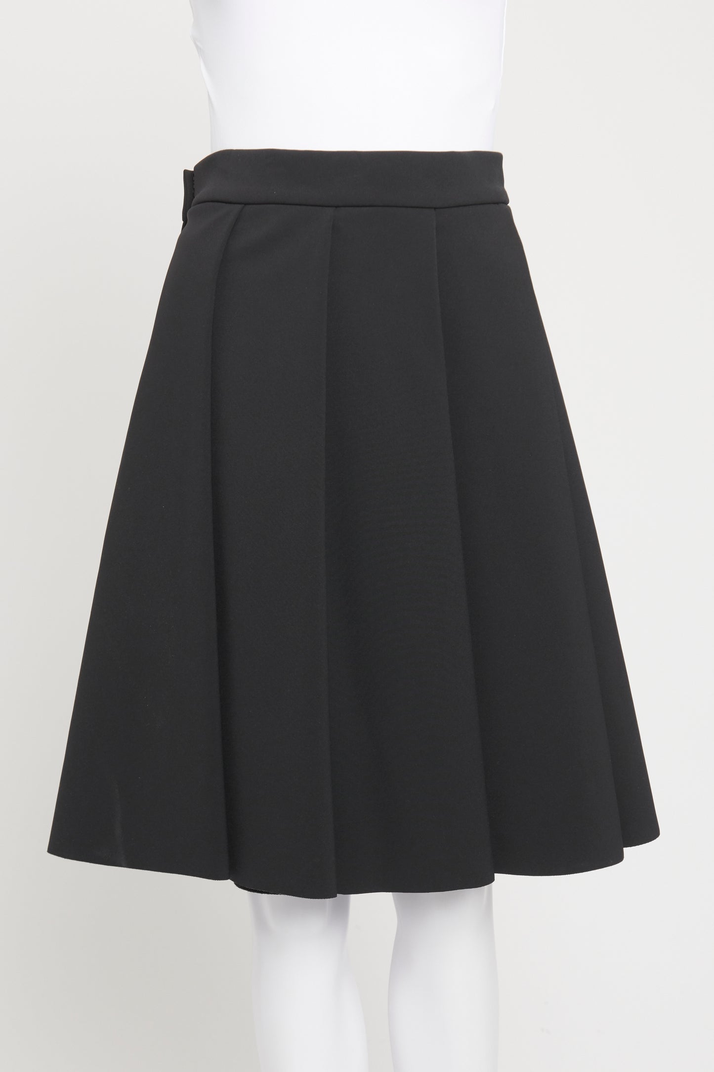 Black Polyester Blend Preowned A-Line Knee Length Skirt