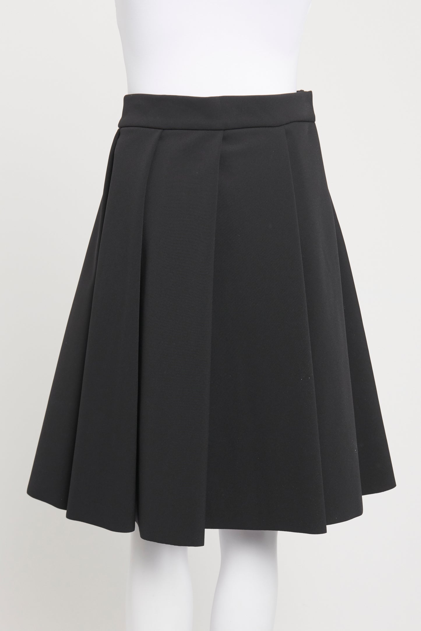 Black Polyester Blend Preowned A-Line Knee Length Skirt