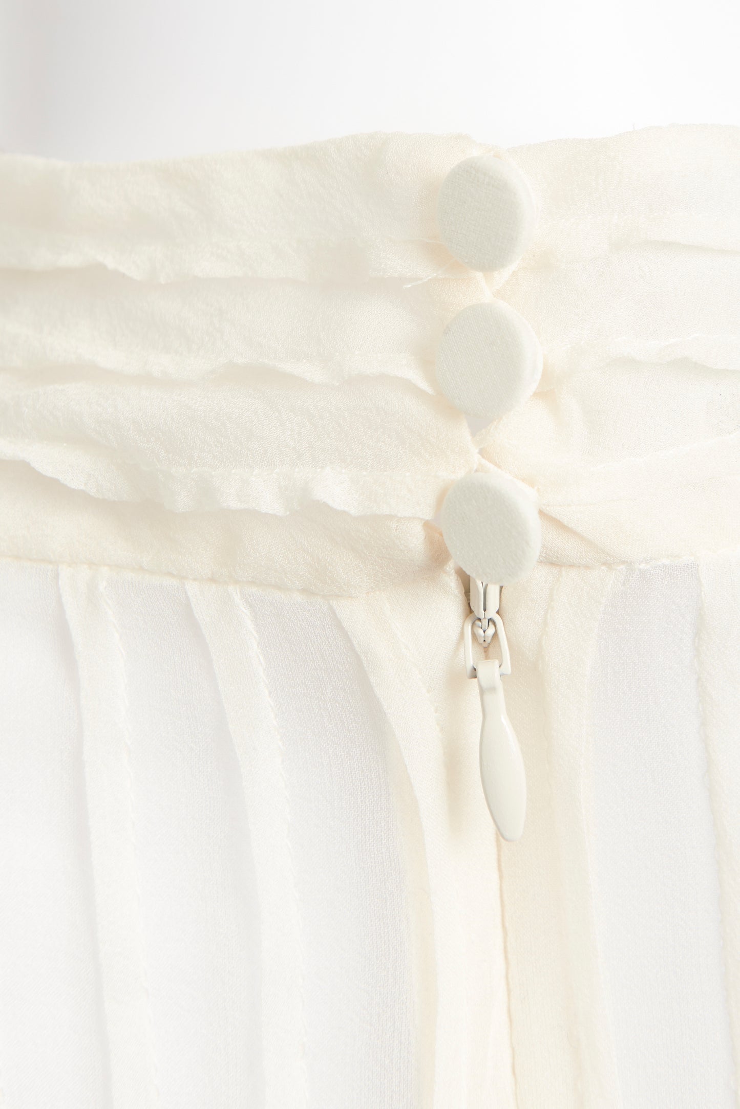 White Silk Preowned Lace Appliqué Edwardian Style Blouse