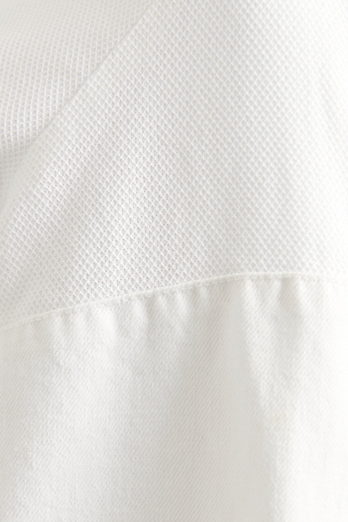 White Cotton Preowned Short Sleeved