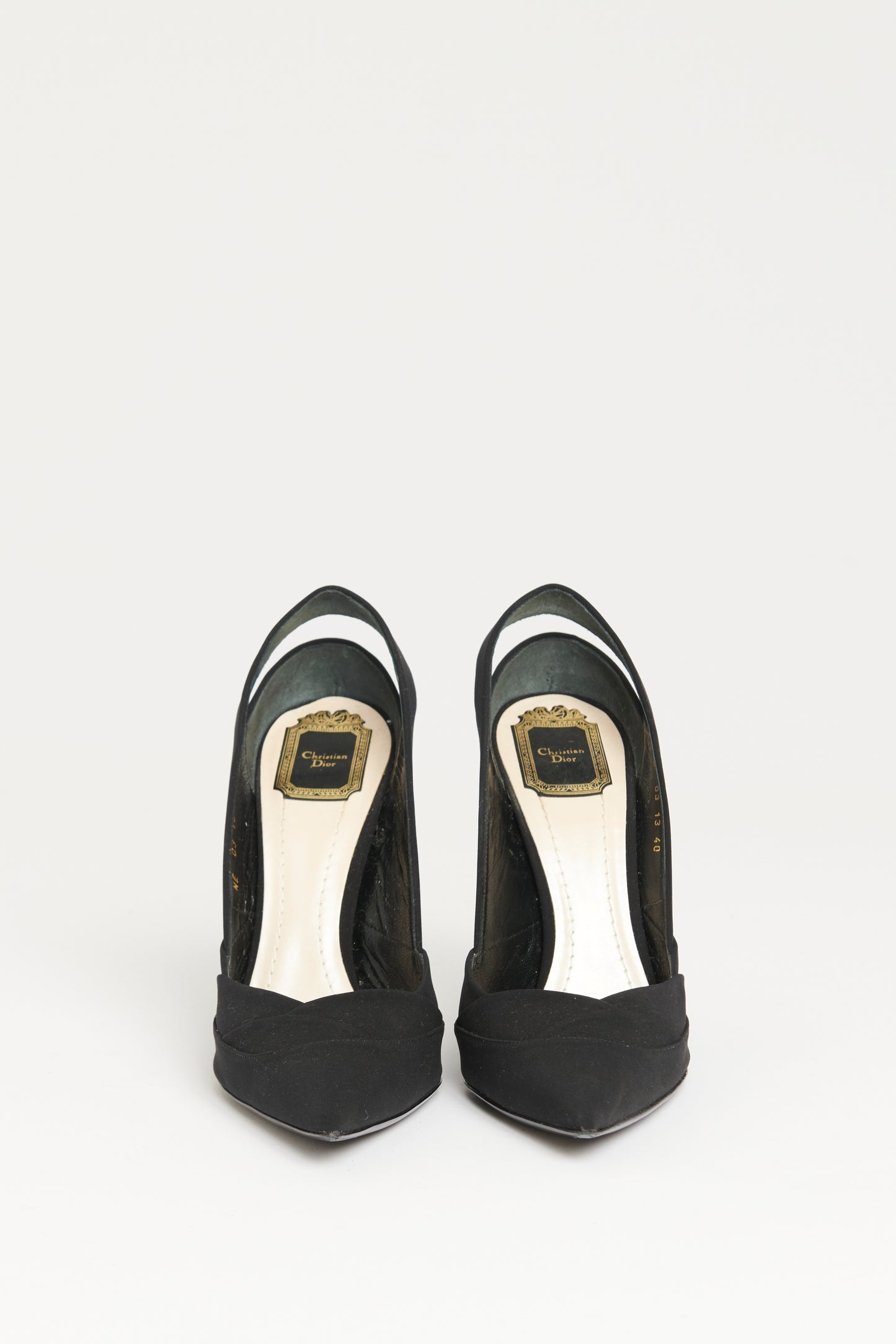Black Cloth Preowned Pointed Toe Pumps