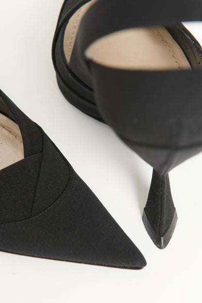 Black Cloth Preowned Pointed Toe Pumps