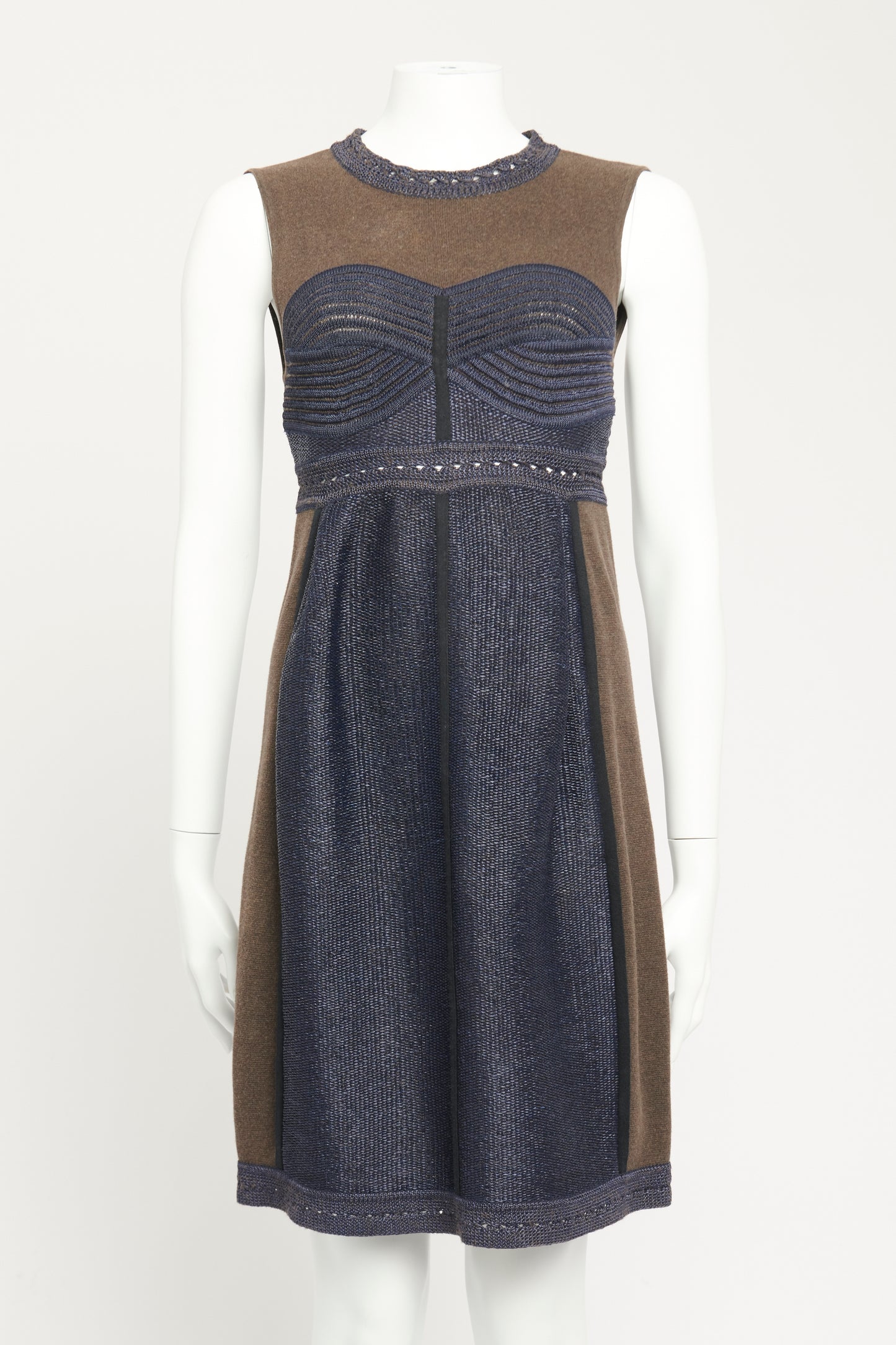 Brown and Navy Sleeveless Preowned Dress