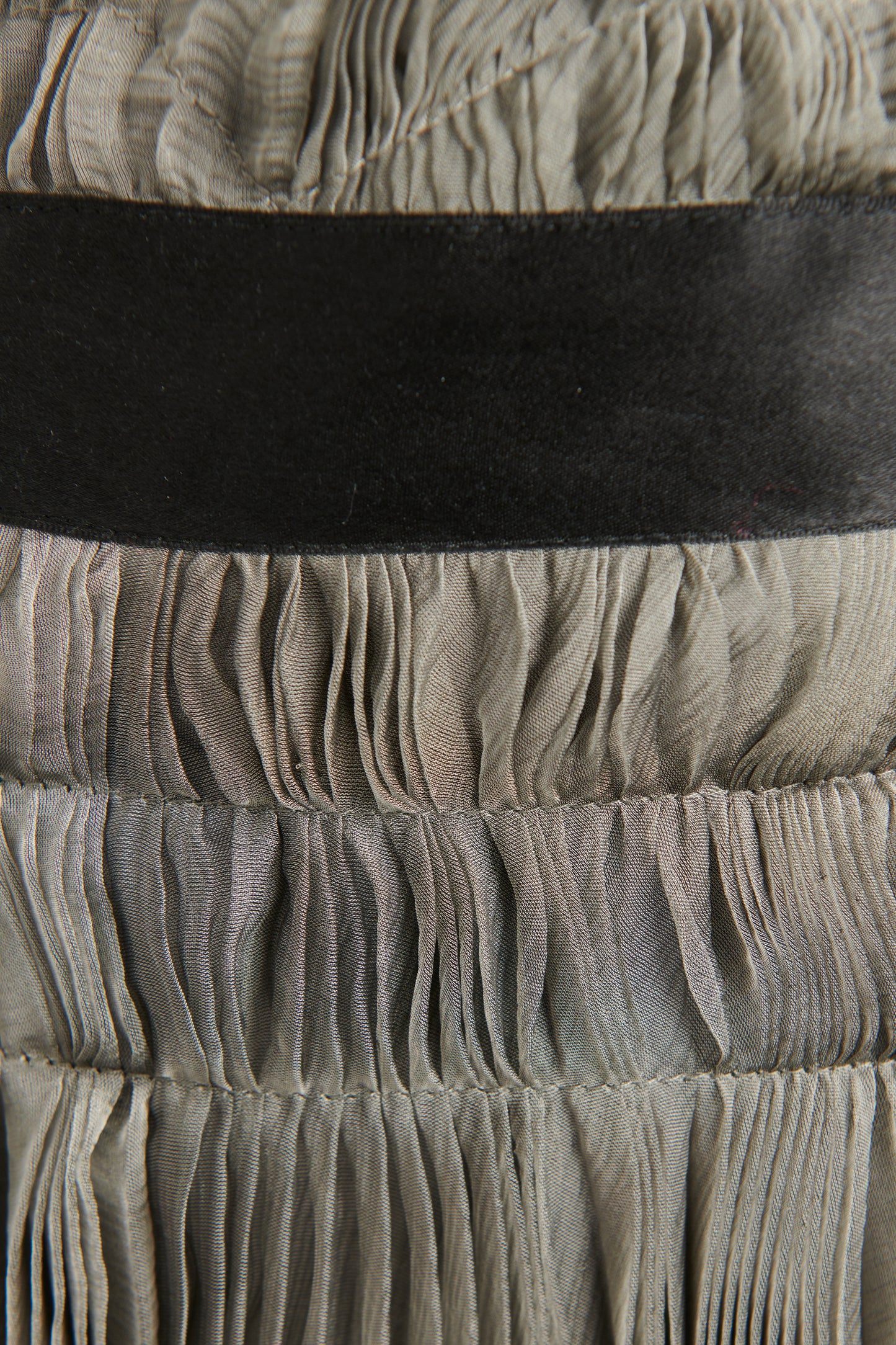 2004 Grey Silk Chiffon Preowned Pleated Mini Skirt