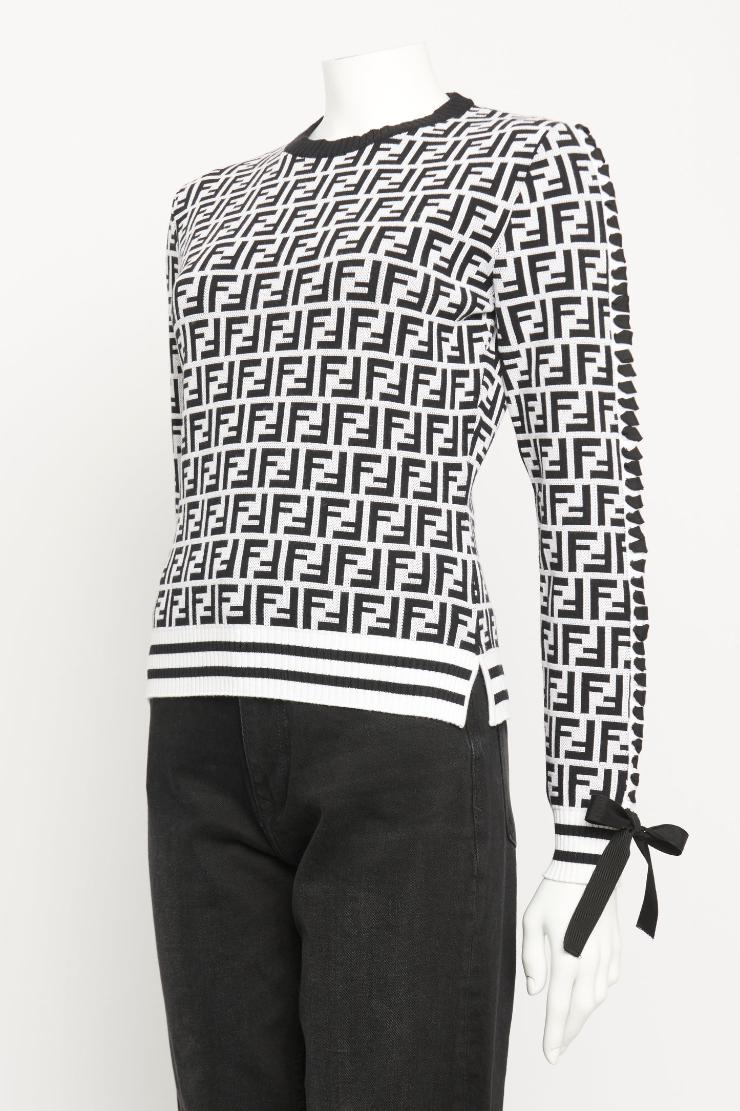 Black and White Viscose Blend Preowned Zucca Jumper