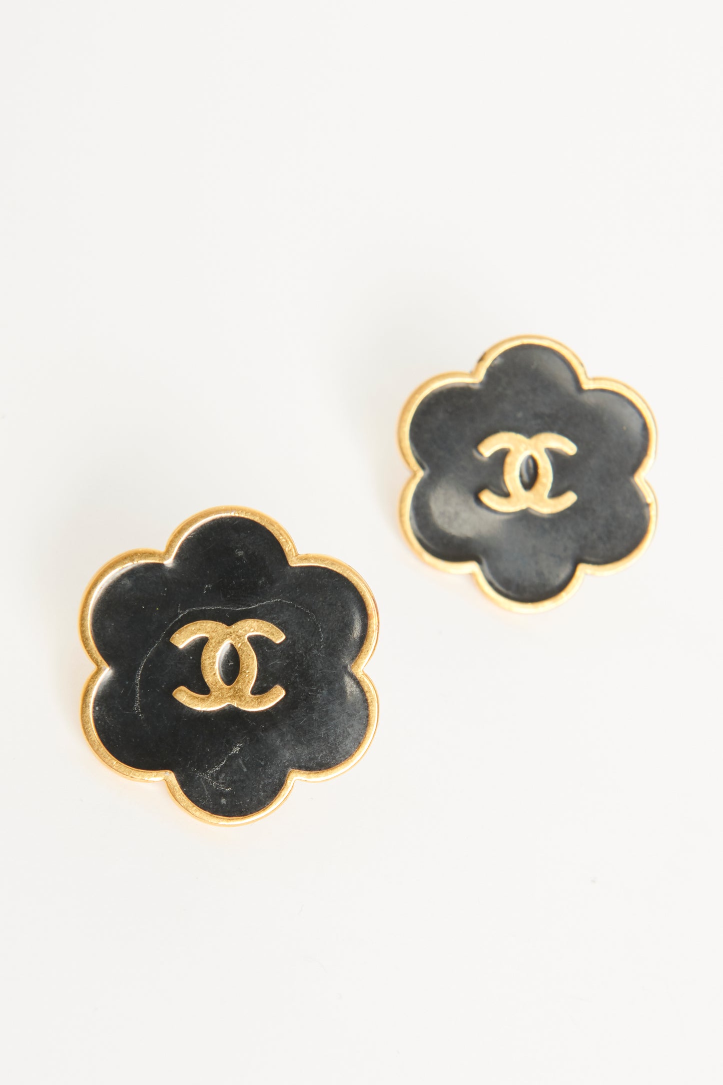 Early Gold Tone Metal & Enamel Preowned Floral CC Clip-On Earrings