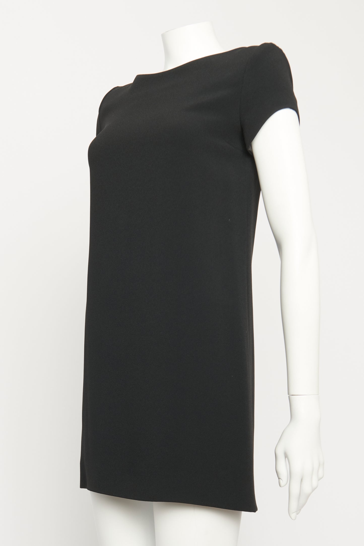 Black Cap Sleeve Preowned Dress