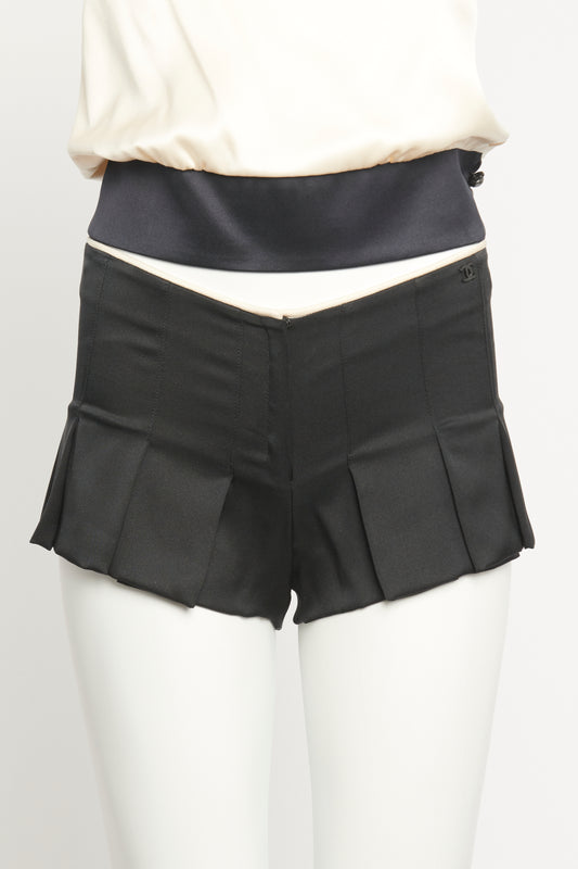 2009 Ebony Silk Pleated Preowned Micro Short