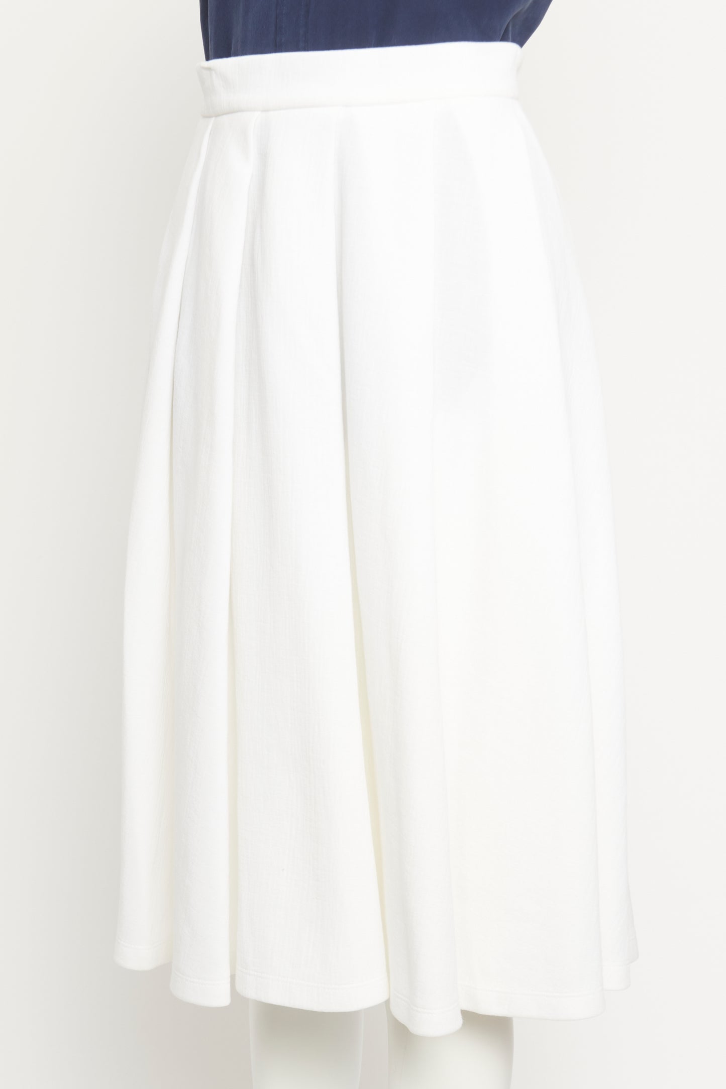 White Pleated Structured Preowned Skirt