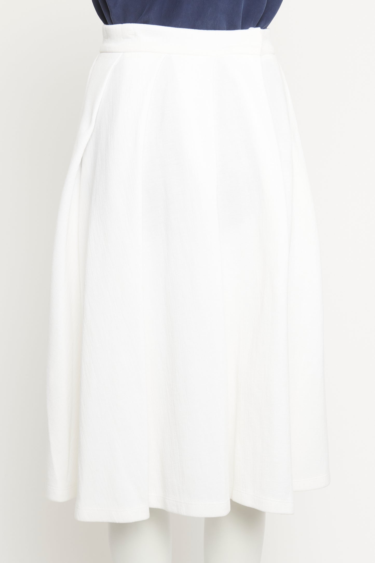 White Pleated Structured Preowned Skirt