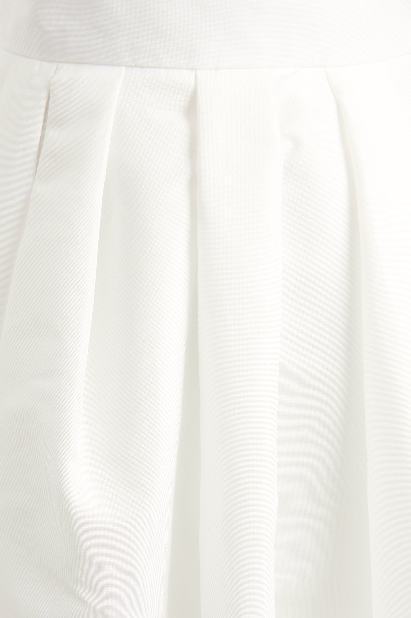 White Taffeta Pleated Preowned Skirt