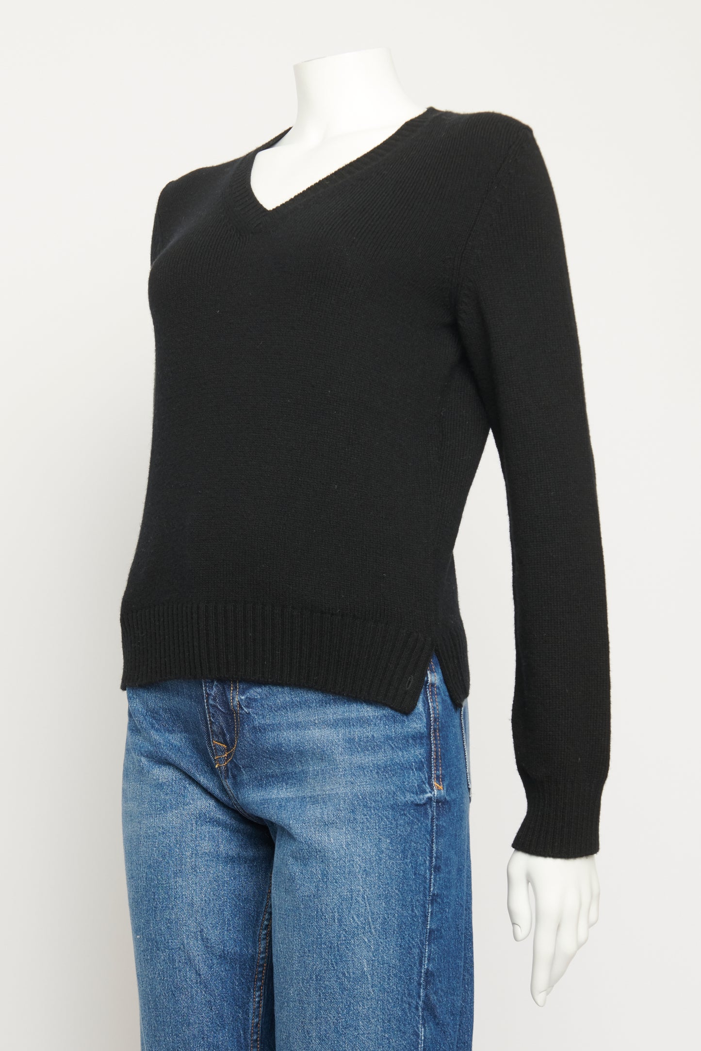 Black Cashmere Fine Knit Preowned Jumper