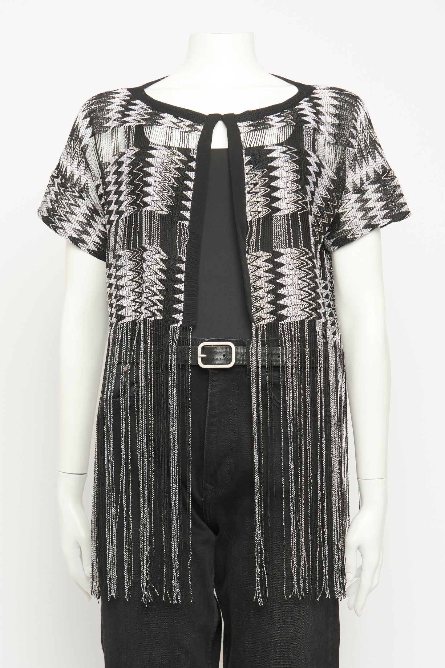 Black and White Zigzag Fringed Preowned Top