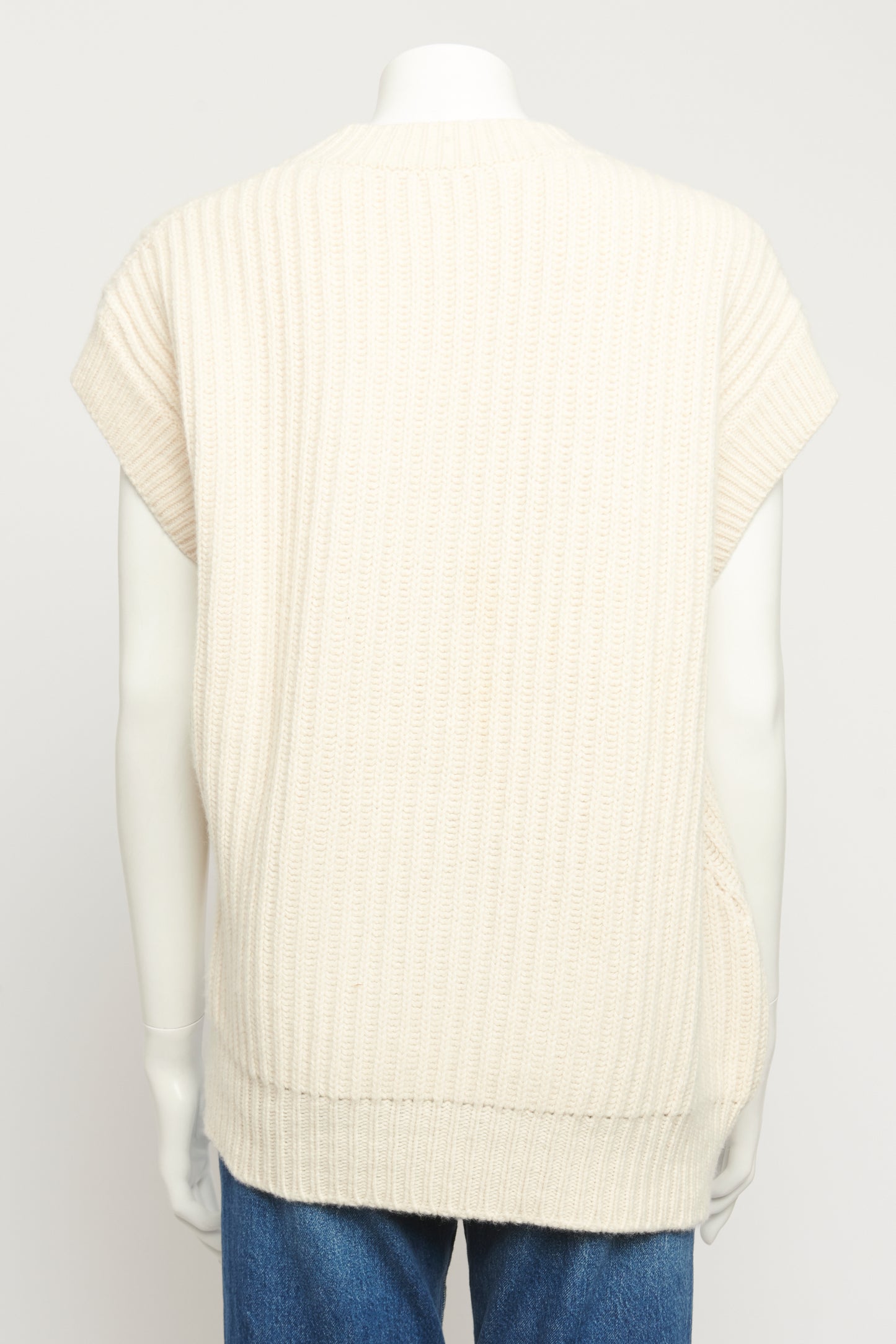 Cream Cashmere Sleeveless Preowned Knit