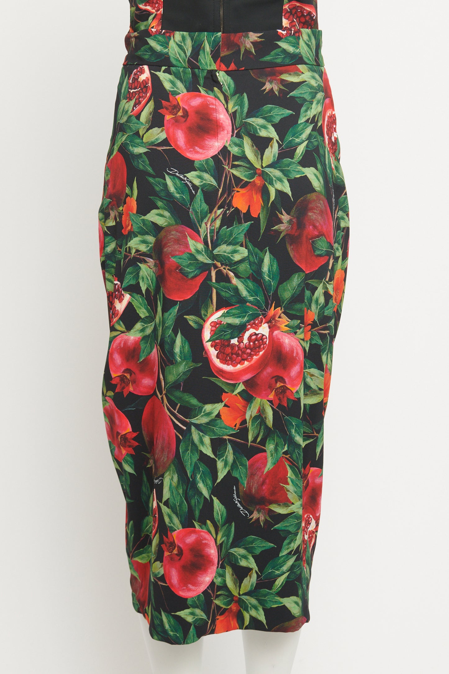 Black Viscose Blend Preowned Pomegranate Midi Skirt