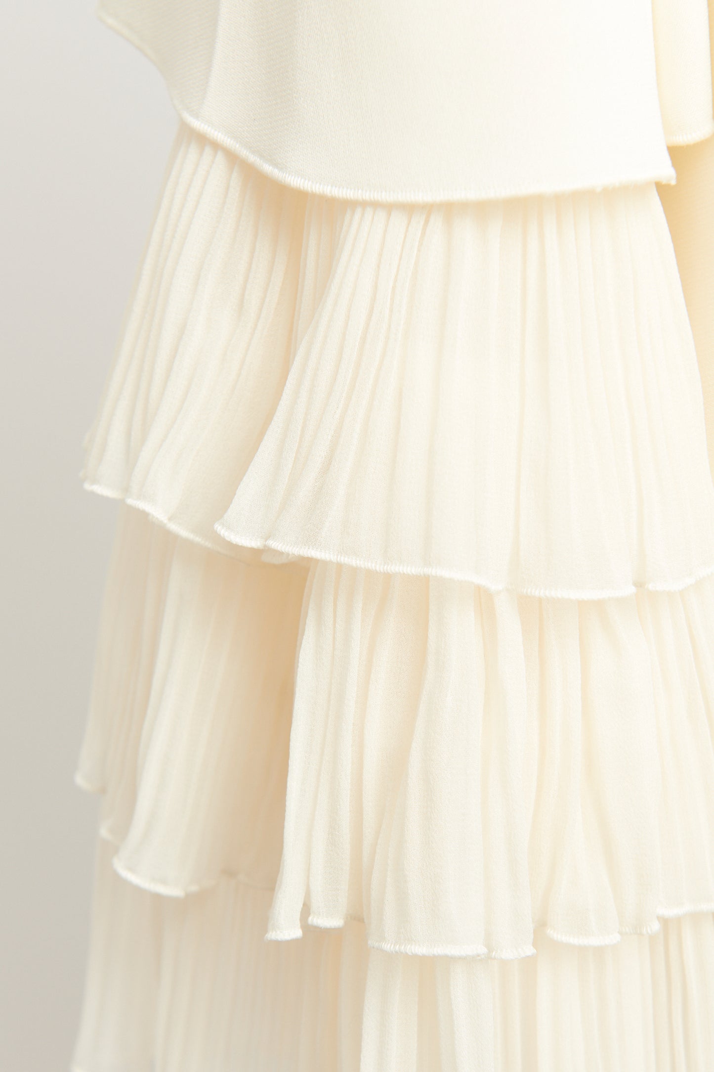 Ivory Viscose Preowned Ruffled Mini Dress