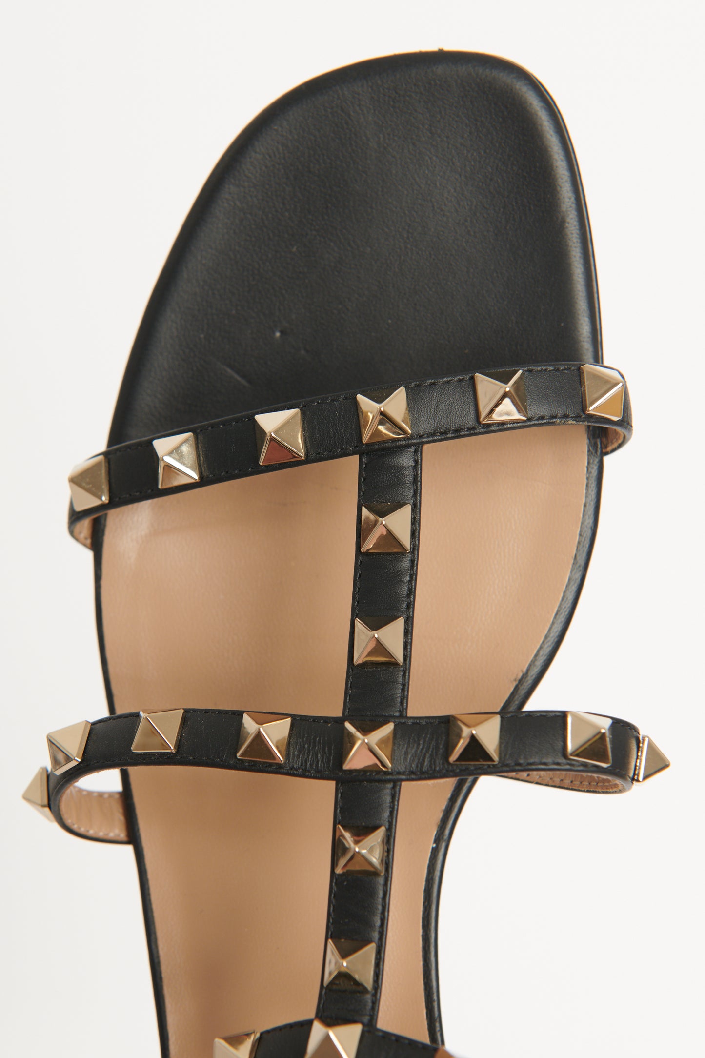 Black Leather Rockstud Gladiator Preowned Sandals