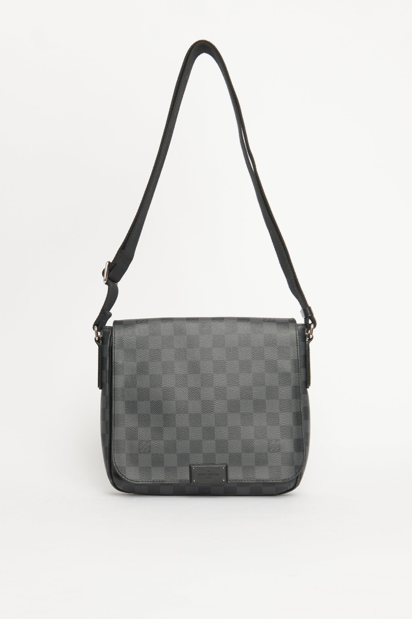 2016 District PM Damier Graphite Preowned Messenger Black