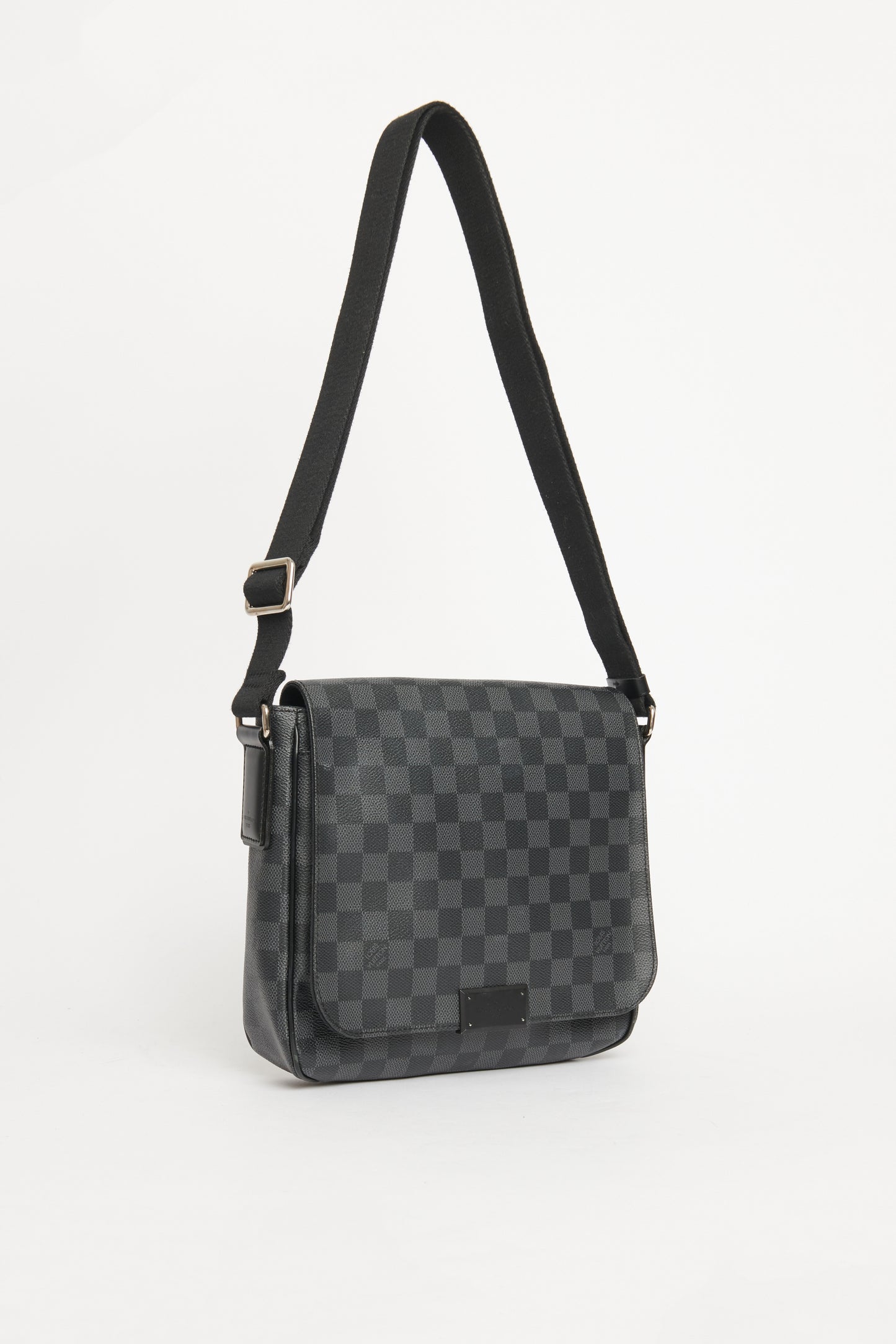 2016 District PM Damier Graphite Preowned Messenger Black