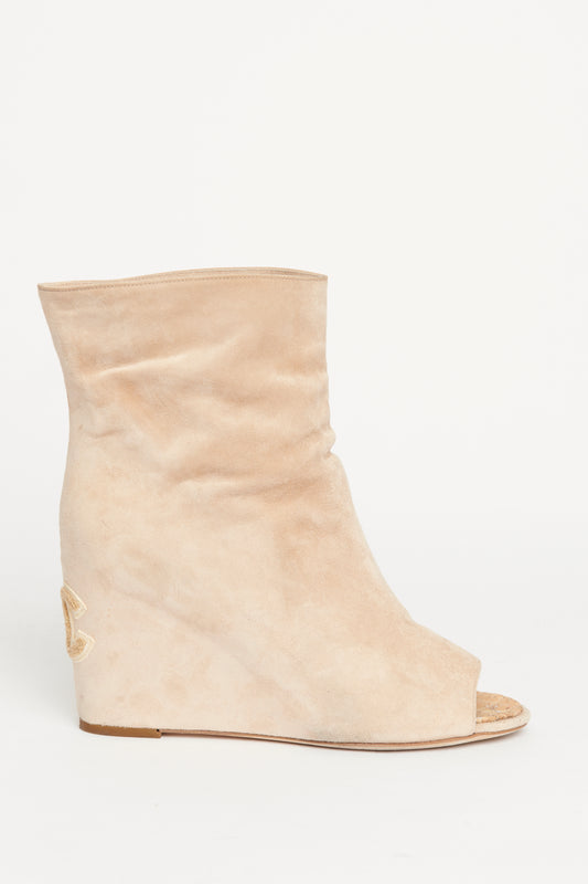 Beige Suede Peep Toe Ankle Preowned Boots