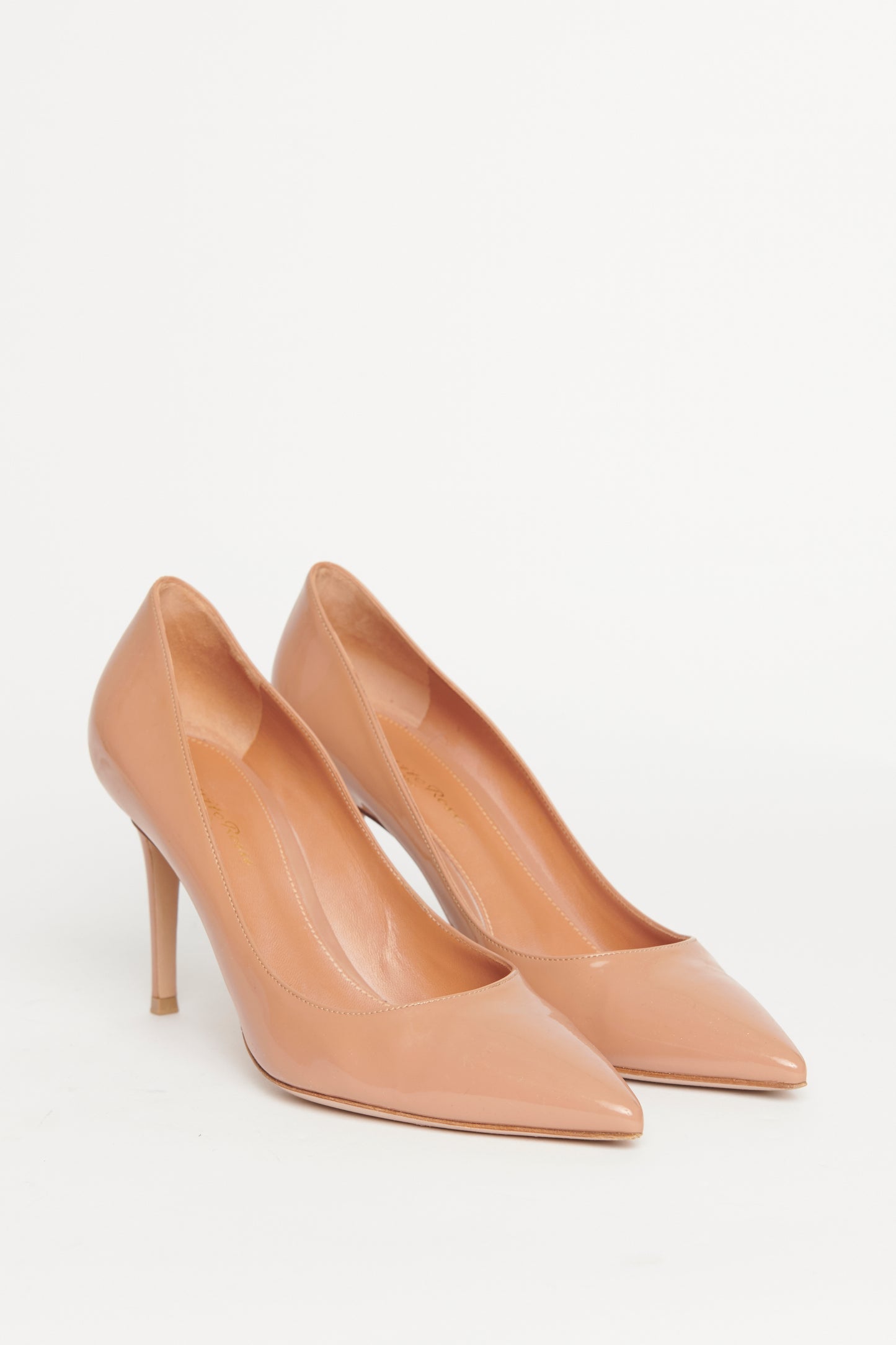 Patent Pointed Preowned Heeled Pumps