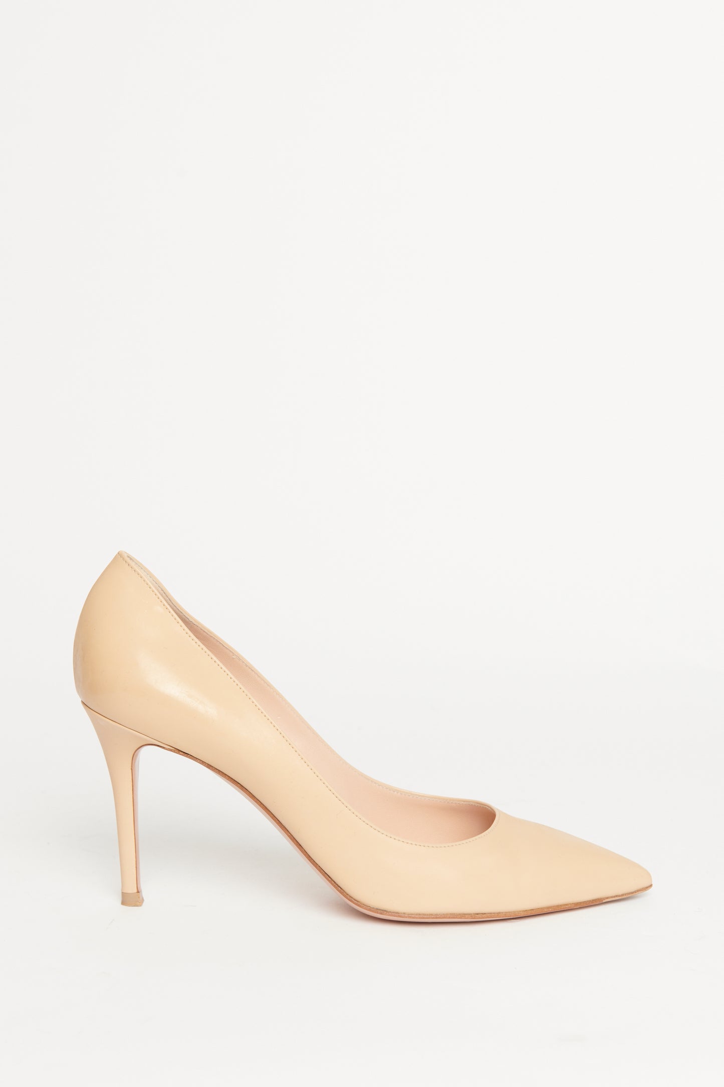 Cream Suede Pointed Preowned Heeled Pumps