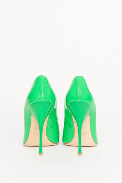 Green Patent Leather Pointed Toe Preowned Pumps