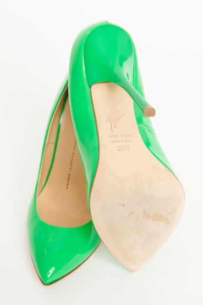 Green Patent Leather Pointed Toe Preowned Pumps