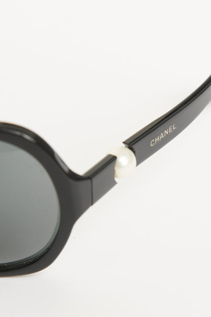 Black & Pearl Square Lend Preowned Sunglasses