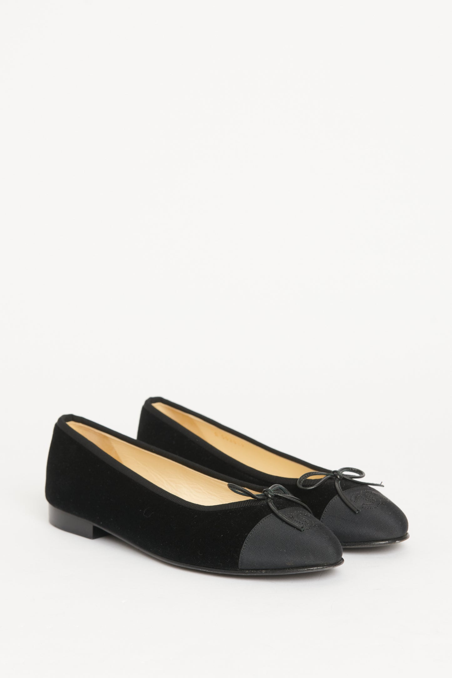 Black Velvet Cap Toe Preowned Ballerinas