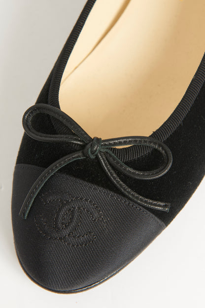 Black Velvet Cap Toe Preowned Ballerinas