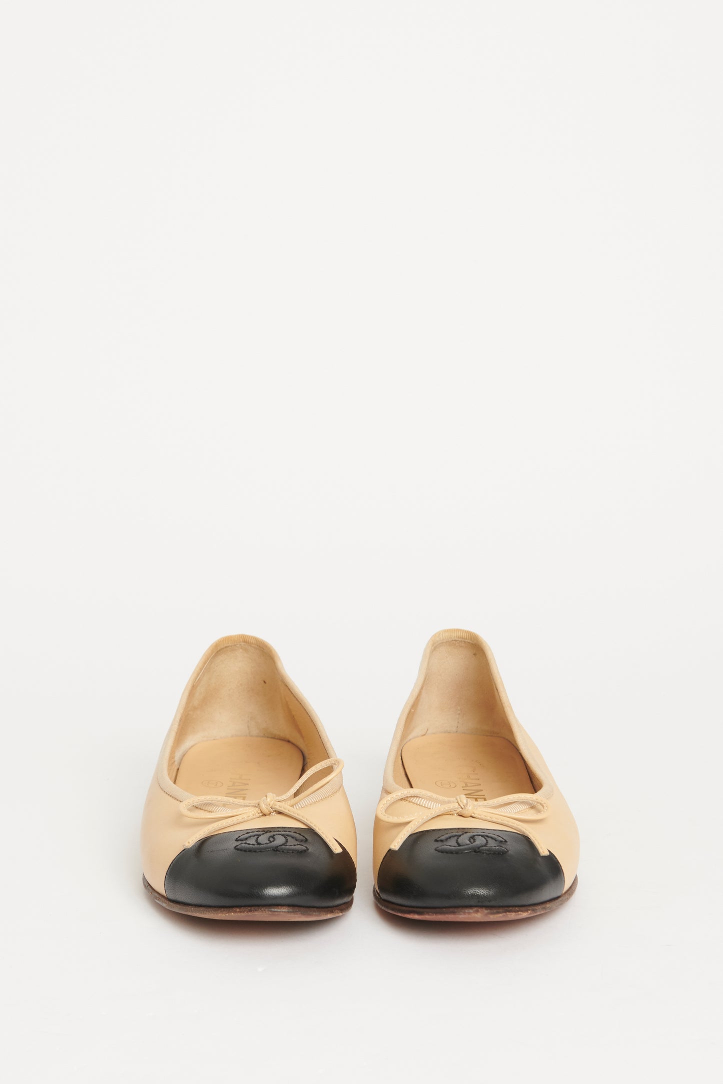 Beige Leather Cap Toe Preowned Ballerinas