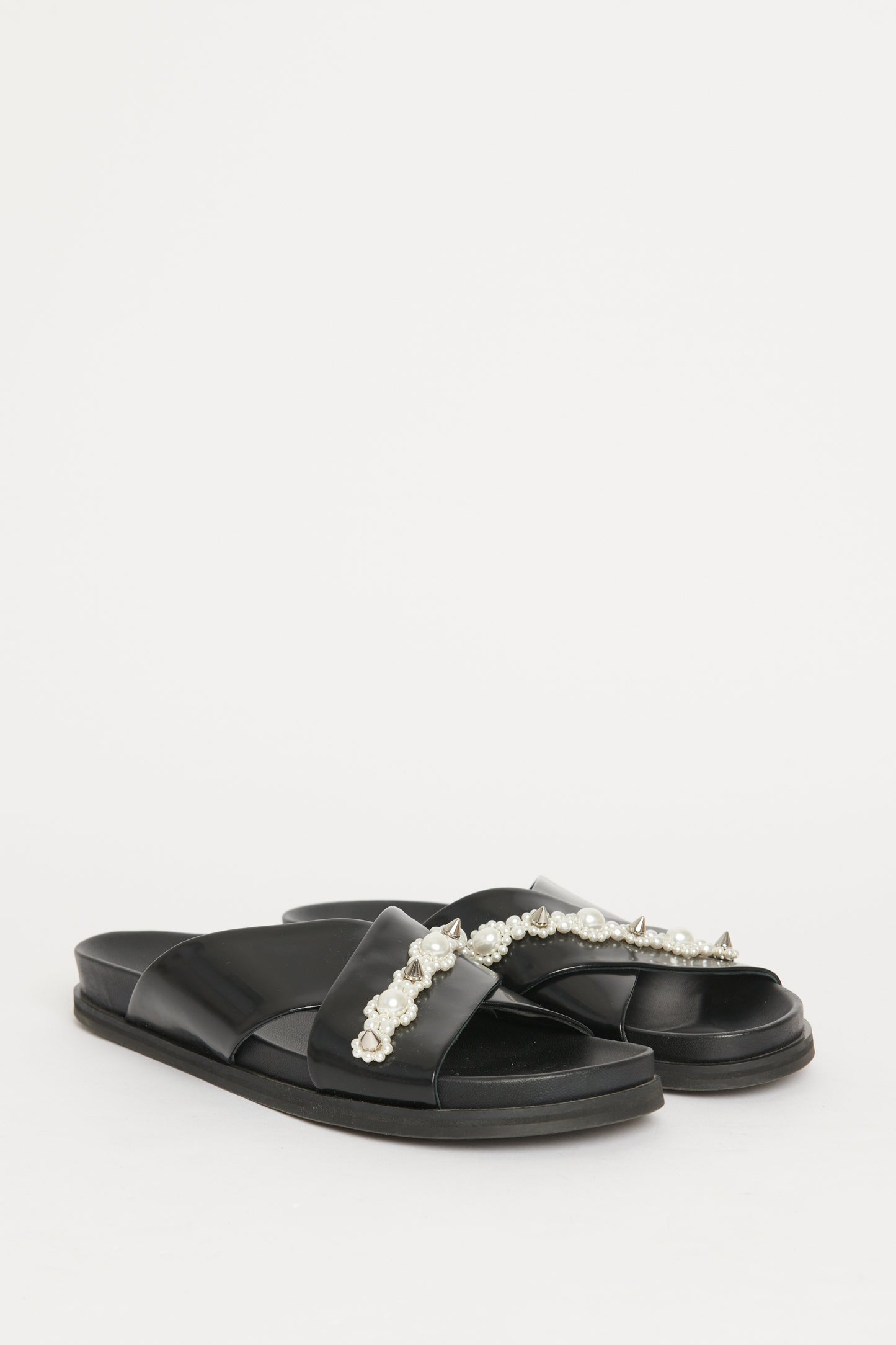 Black Leather Pearl Embellished Preowned Slides