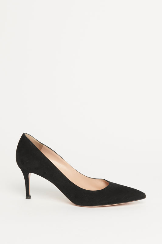 Ebony Suede Pointed Toe Preowned Pumps