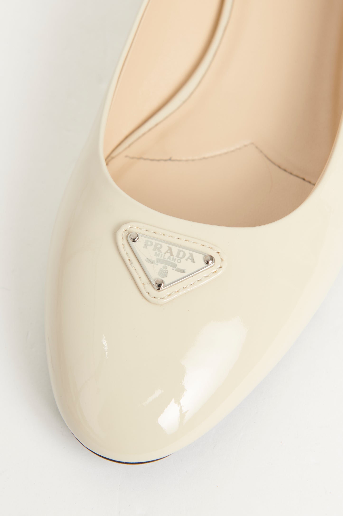 Cream Patent Leather Preowned Ballet Flats